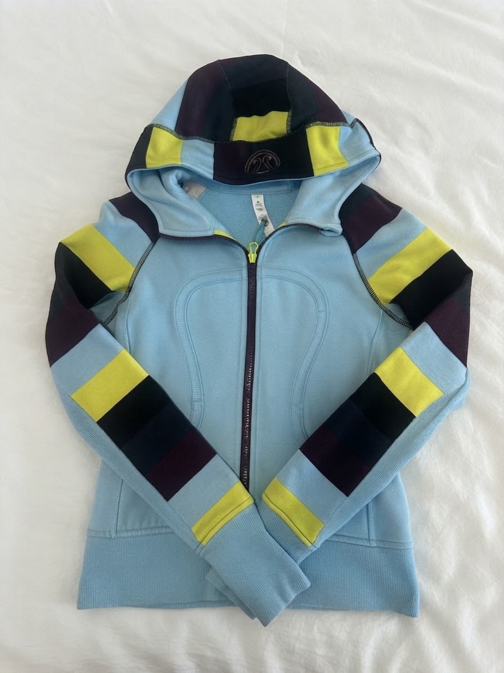 Lululemon Blue Striped Scuba Hoodie Women’s Jacket